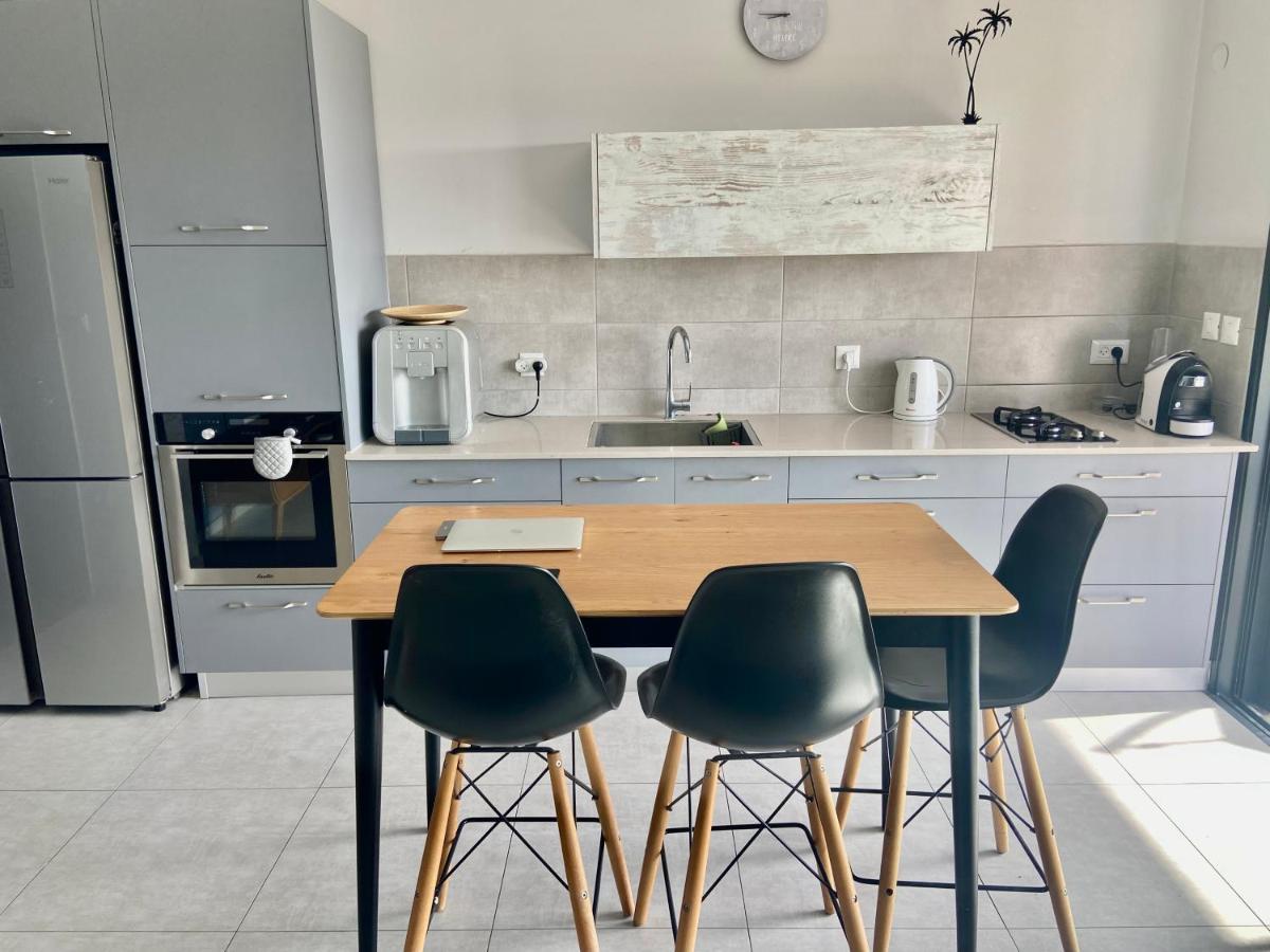 Beauty Apartment 3 Rooms Wi-Fi Netanya Exterior foto